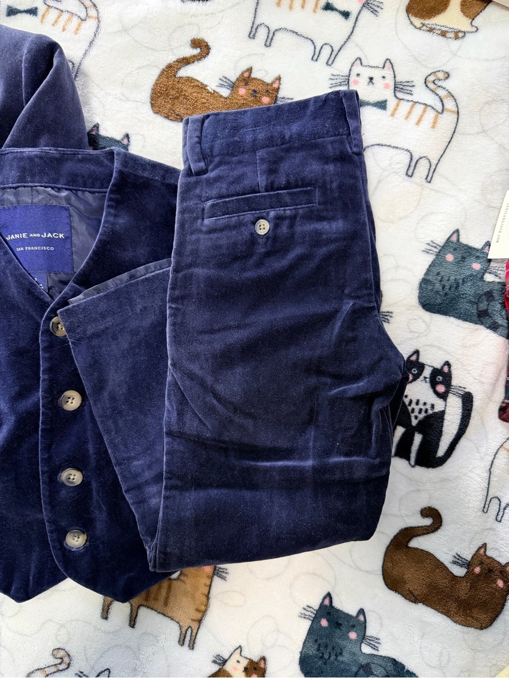 Janie and Jack Navy Velvet blazer, vest and pants (size: 3T) - Picture 4 of 4